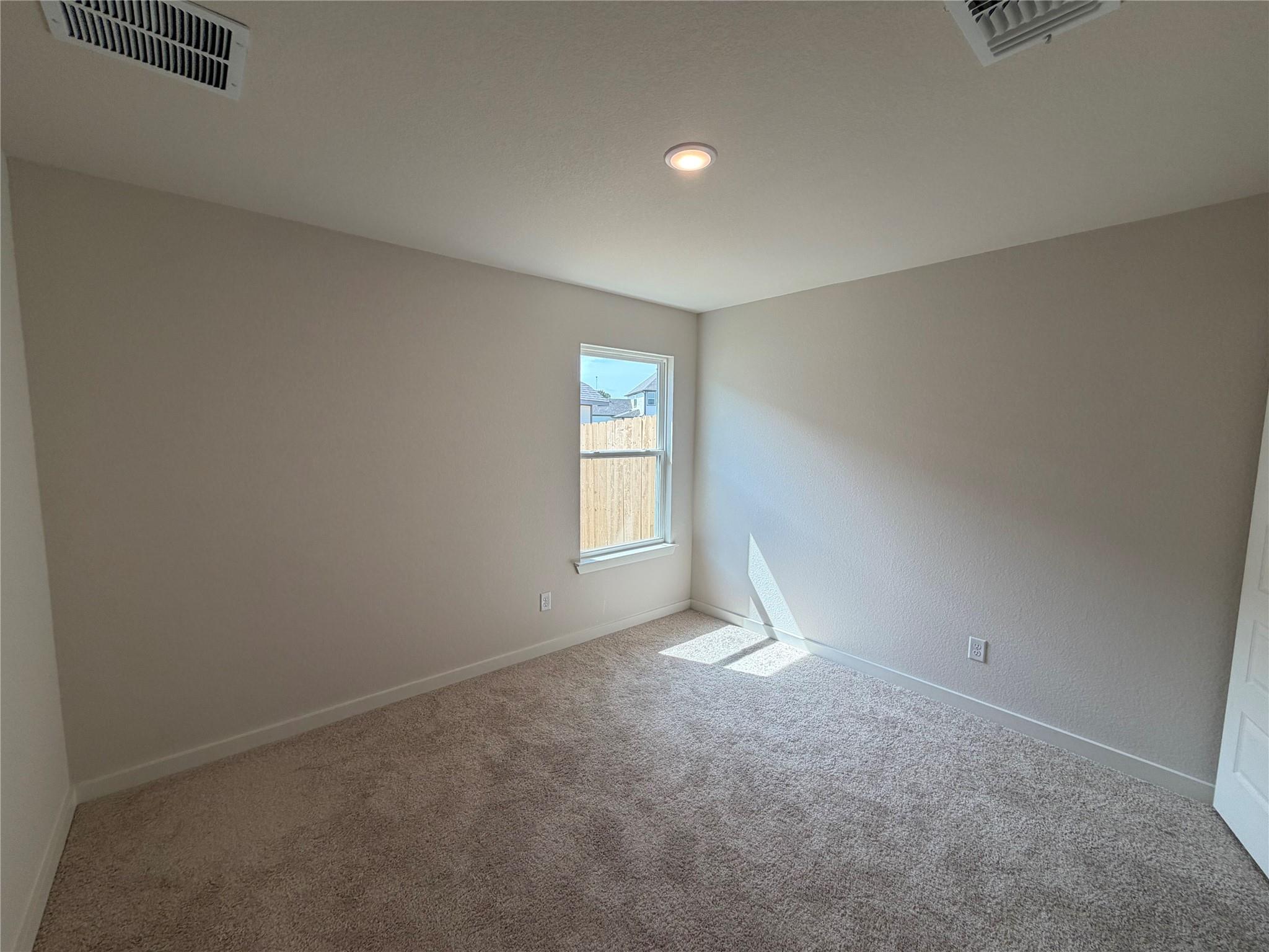 276 Gus Loop Property Photo 7