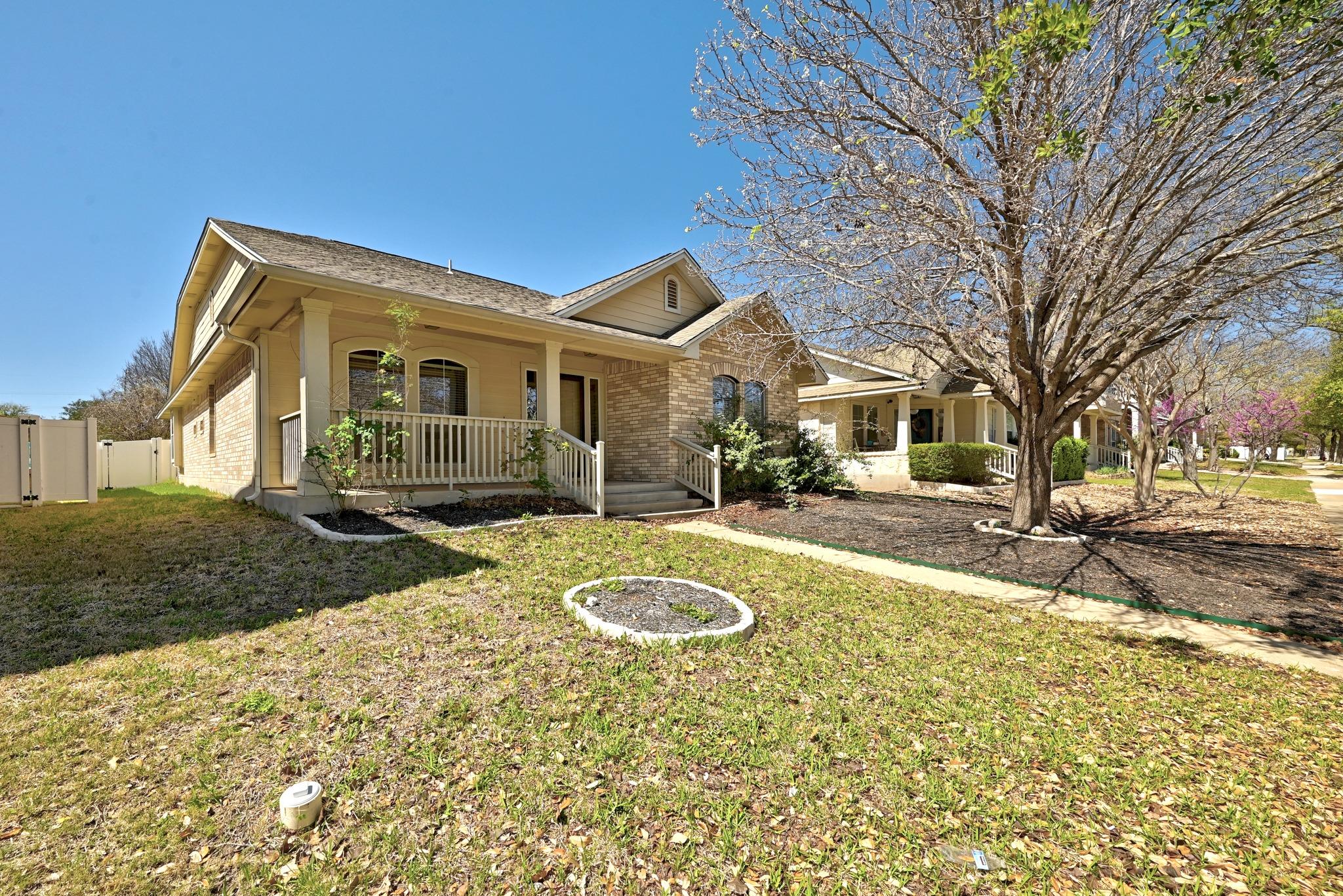 1513 Big Bend Dr Property Photo 2