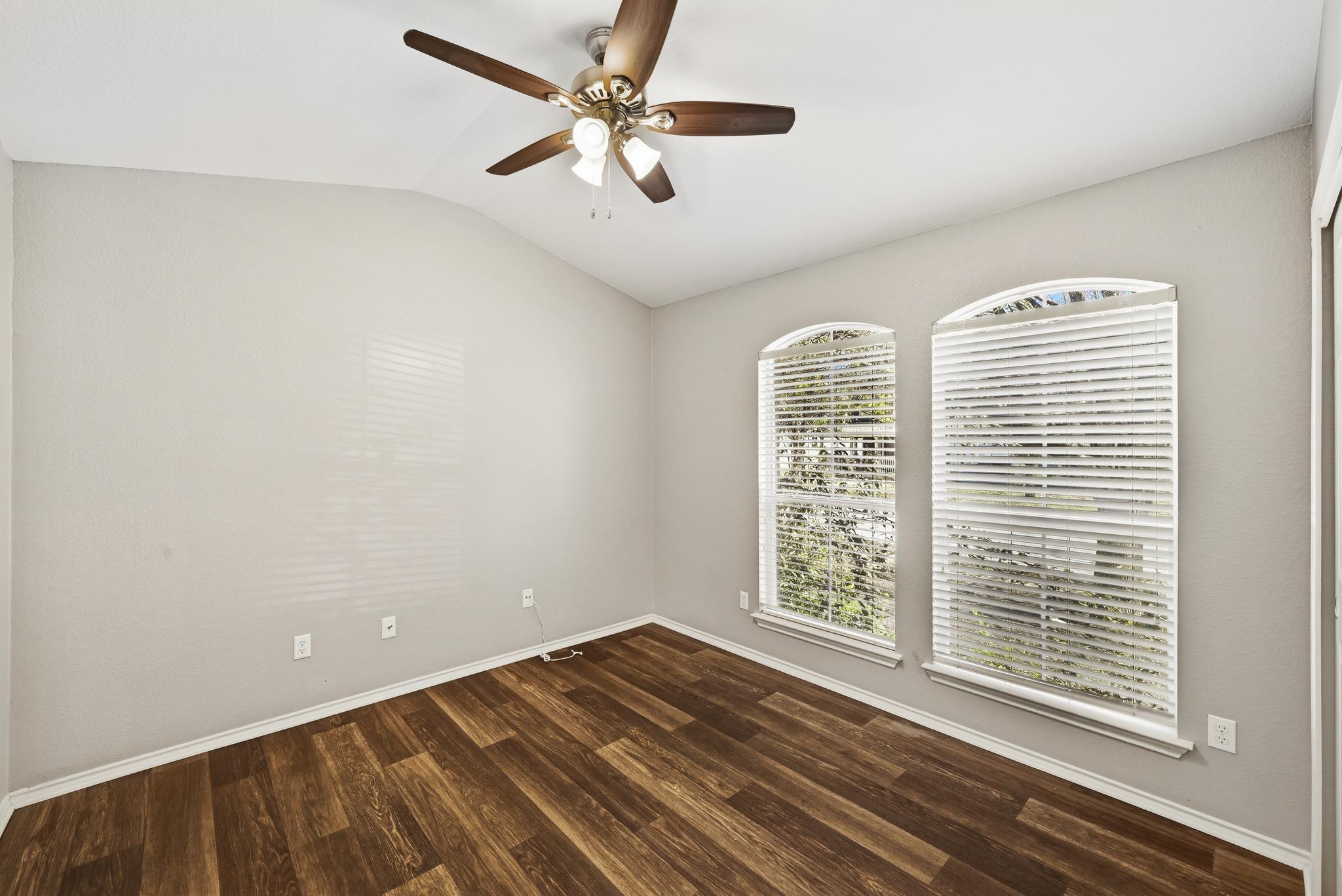 1513 Big Bend Dr Property Photo 10