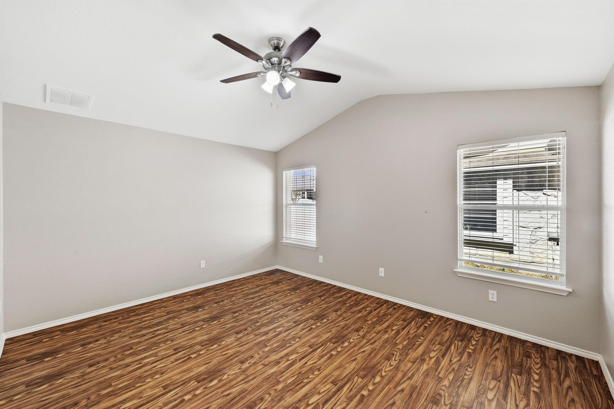 1513 Big Bend Dr Property Photo 22