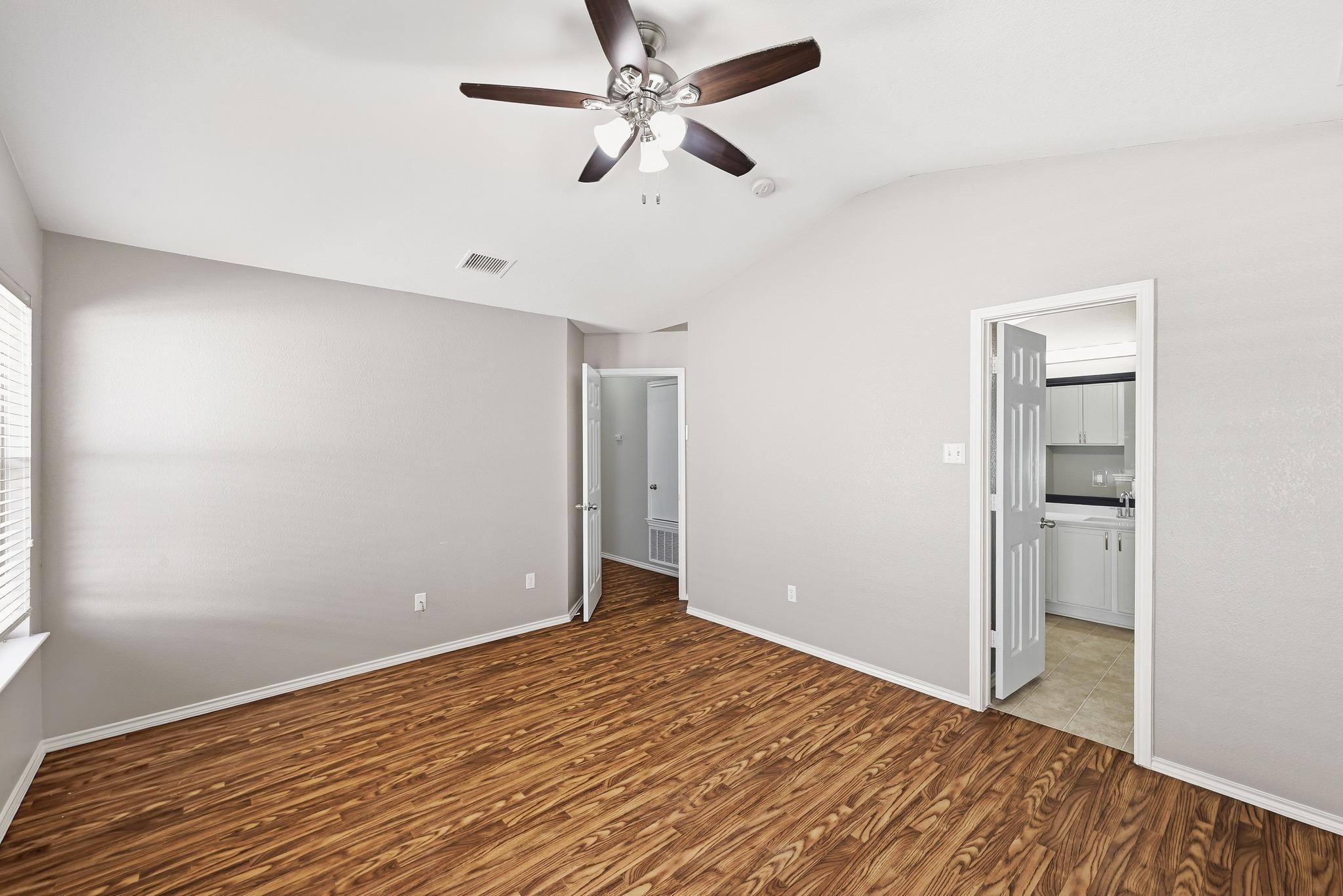 1513 Big Bend Dr Property Photo 24