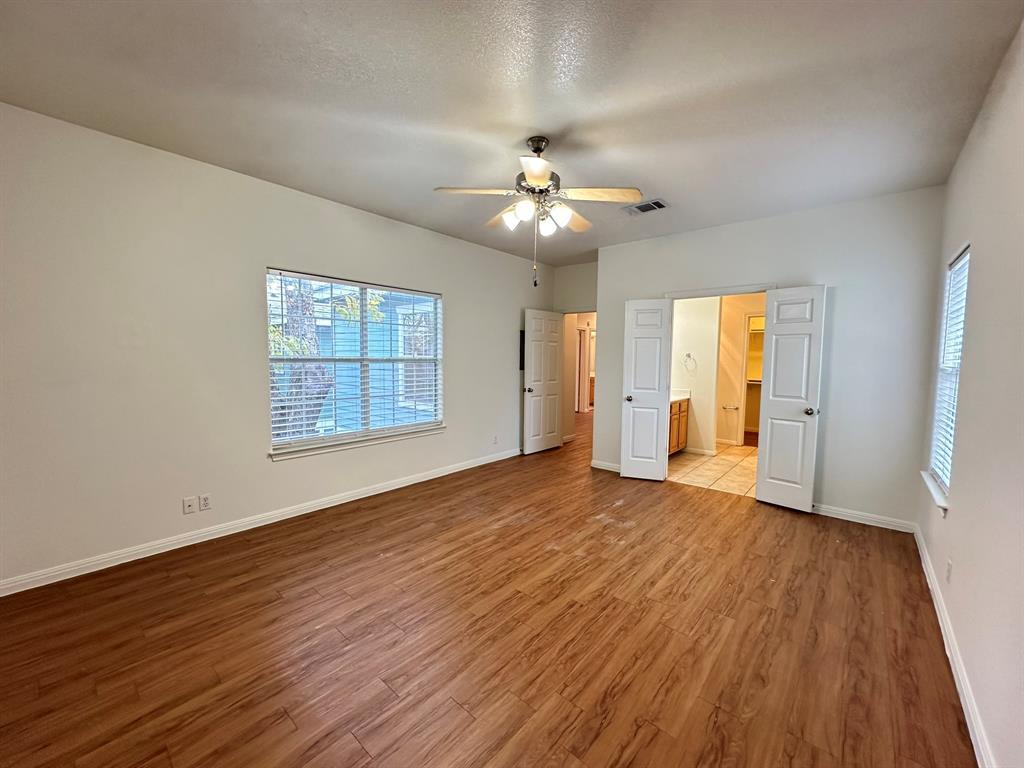 606 E 54th St #a Property Photo 10