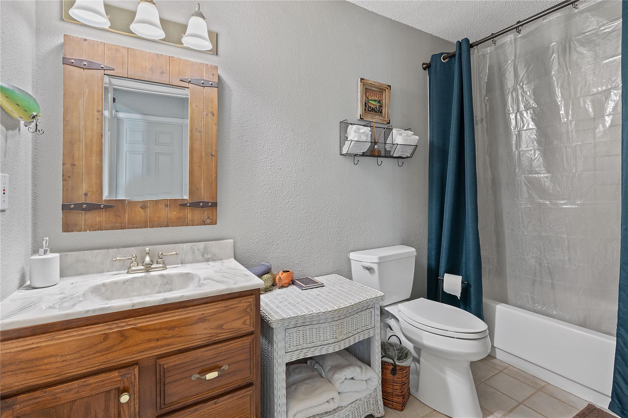 111 Comanche Pt Property Photo 16