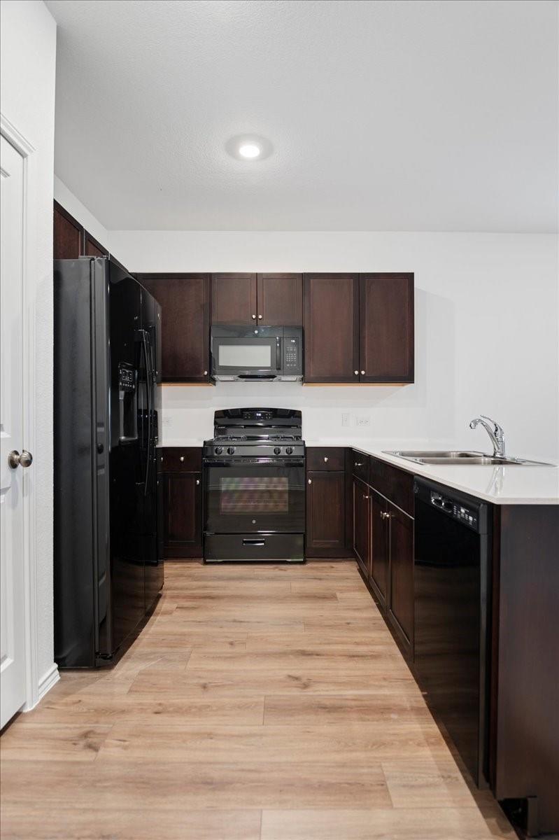 2809 Schwartz Ln Property Photo 2