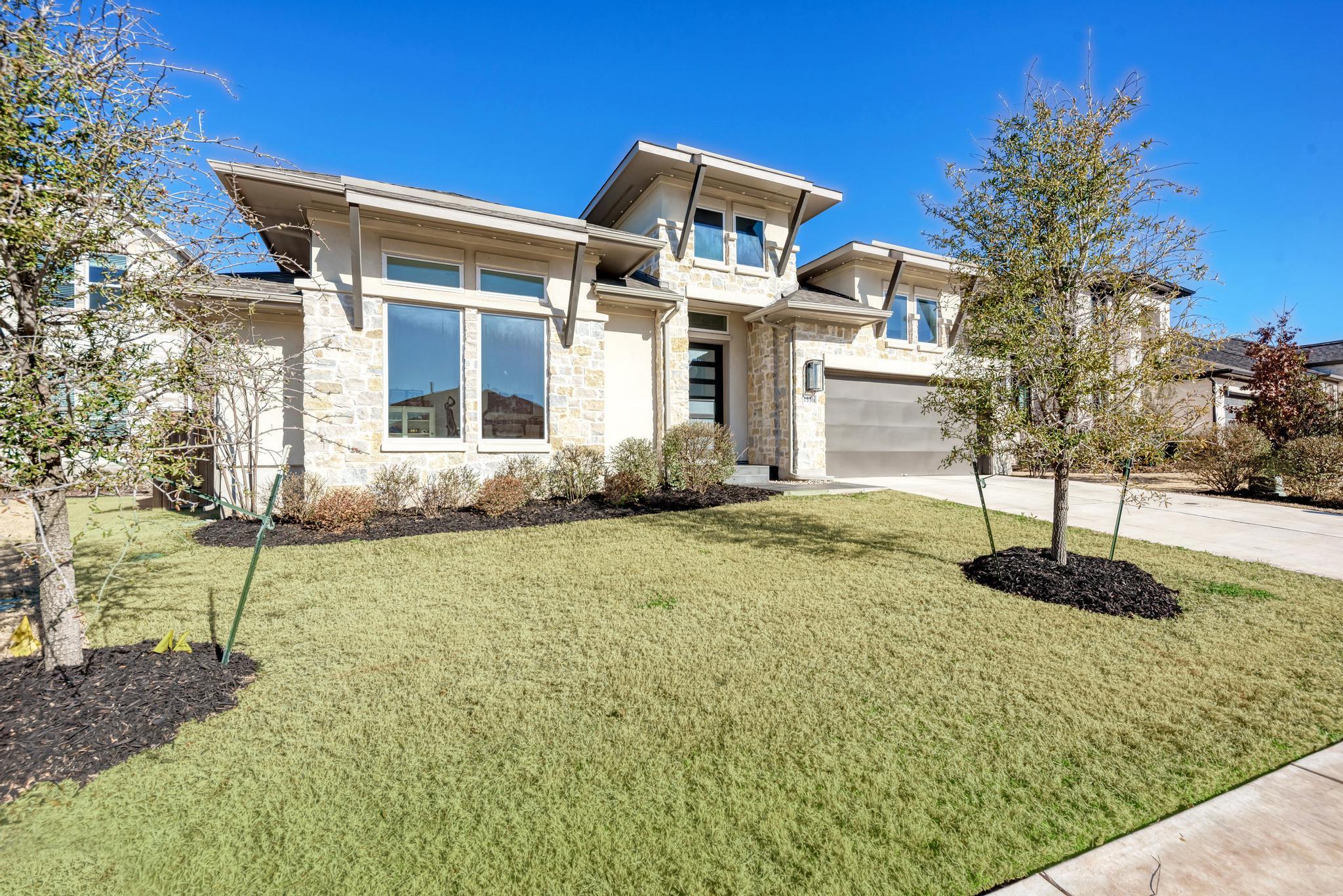 1536 Caylea Bluff Ln Property Photo 3