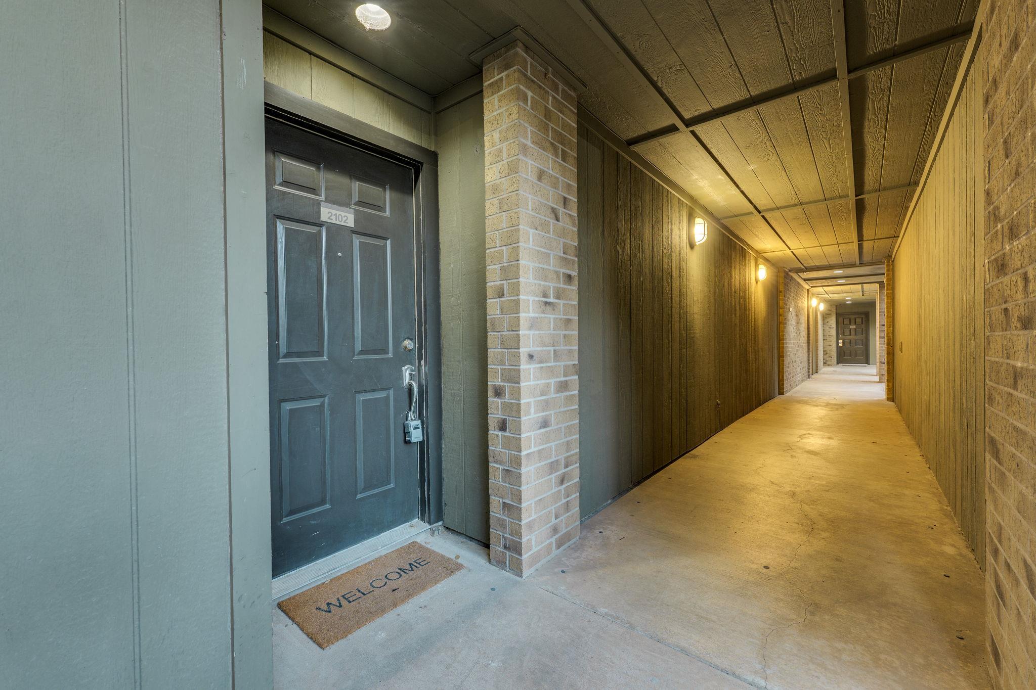 8888 Tallwood Dr #2102 Property Photo 7