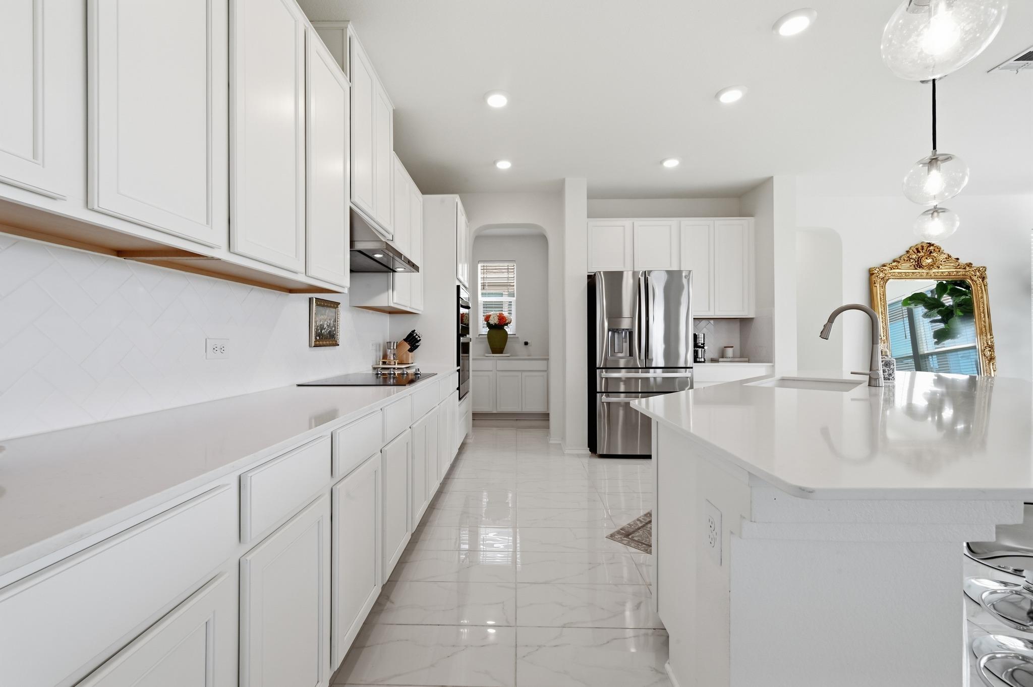 200 Auburn St Property Photo 15