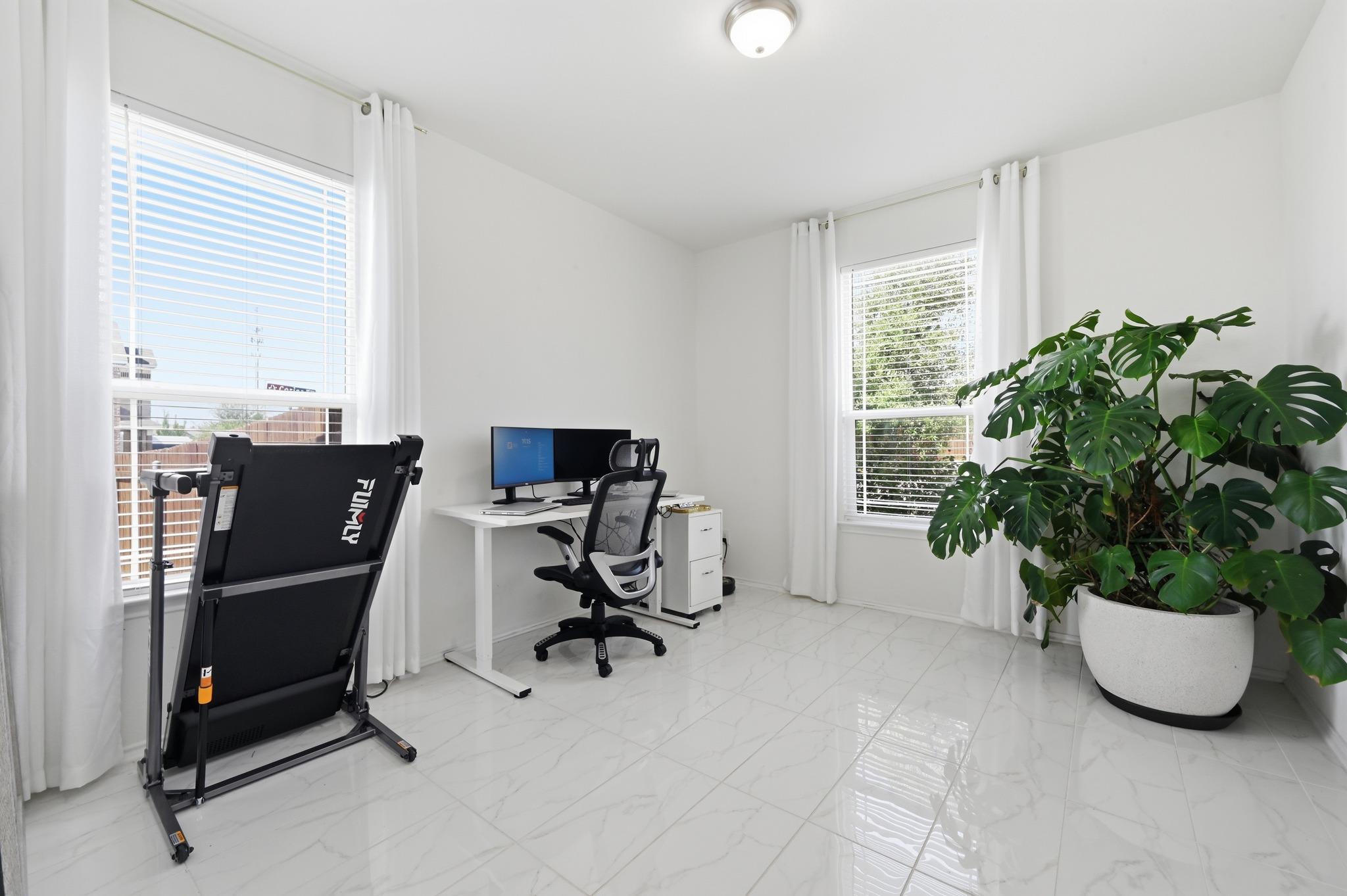 200 Auburn St Property Photo 20