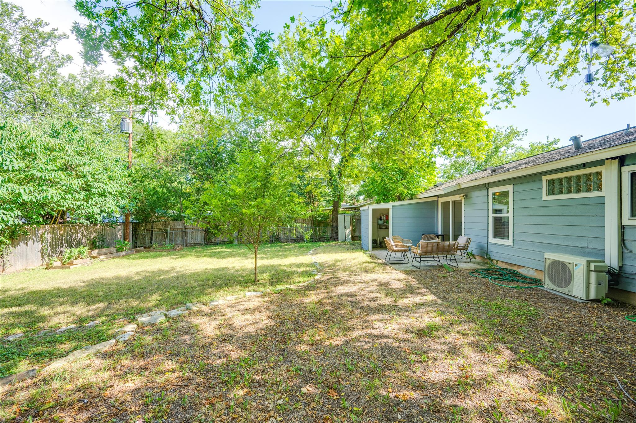 5300 Halmark Dr Property Photo 28