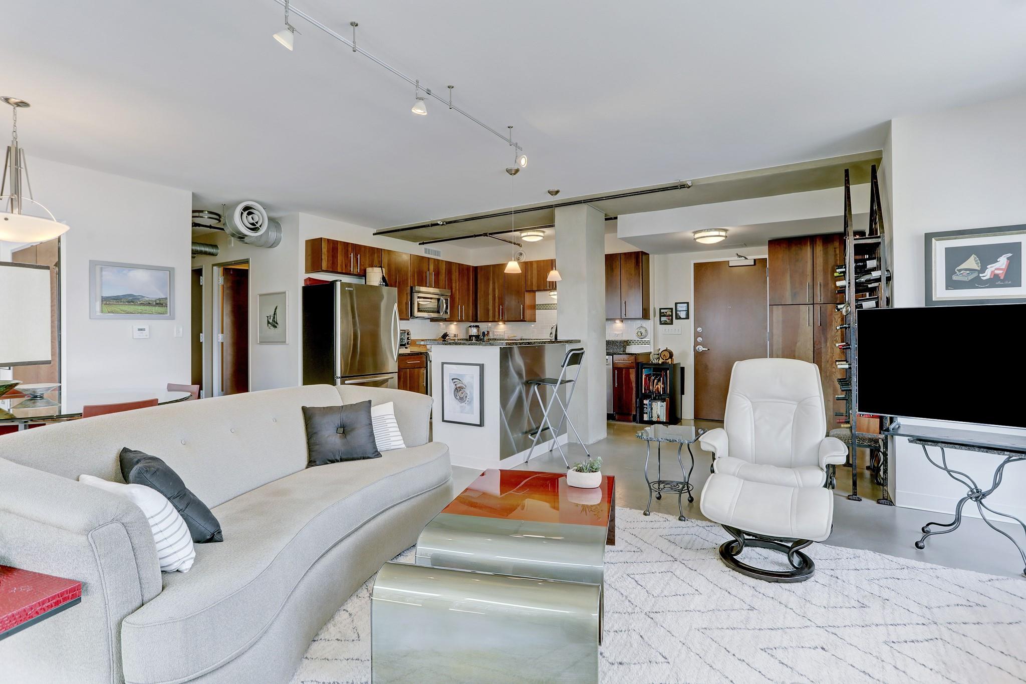 2870033 Property Photo 4