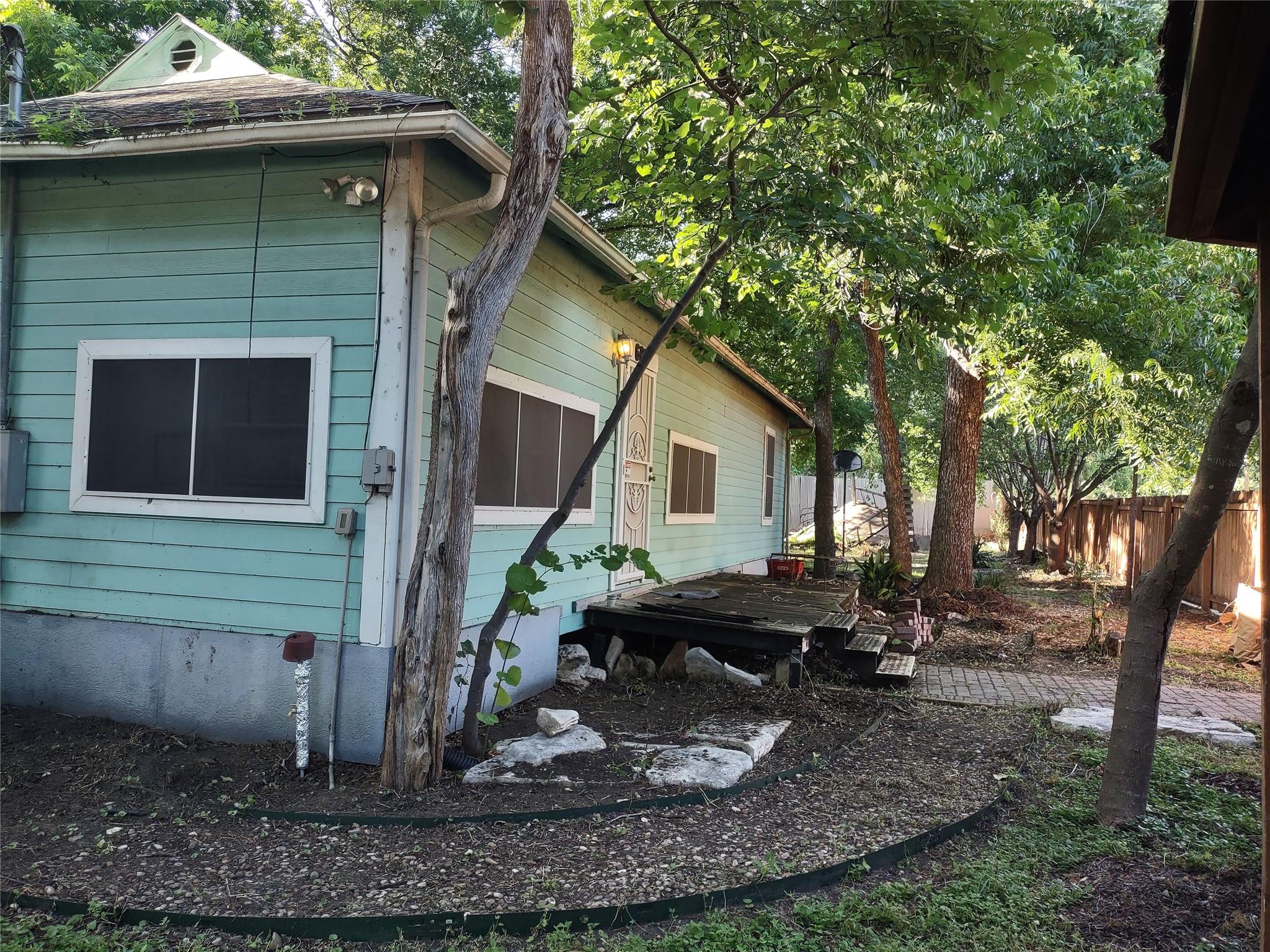 2872628 Property Photo 3
