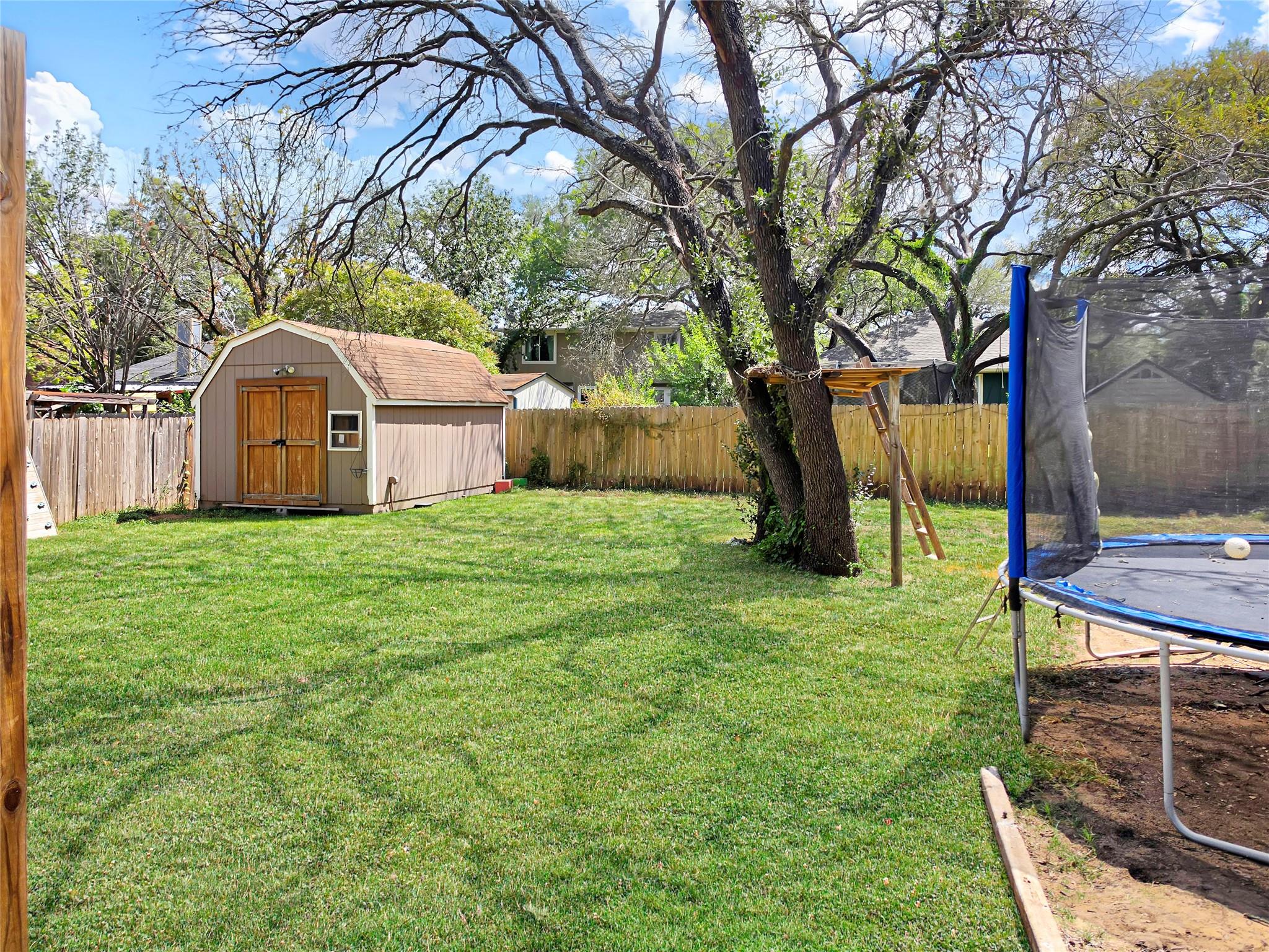1411 Waldrop Cv Property Photo 2