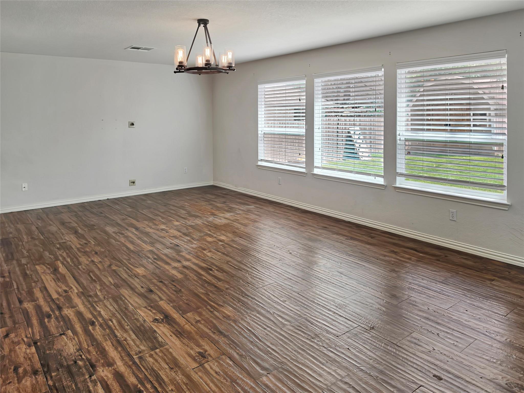 1411 Waldrop Cv Property Photo 4