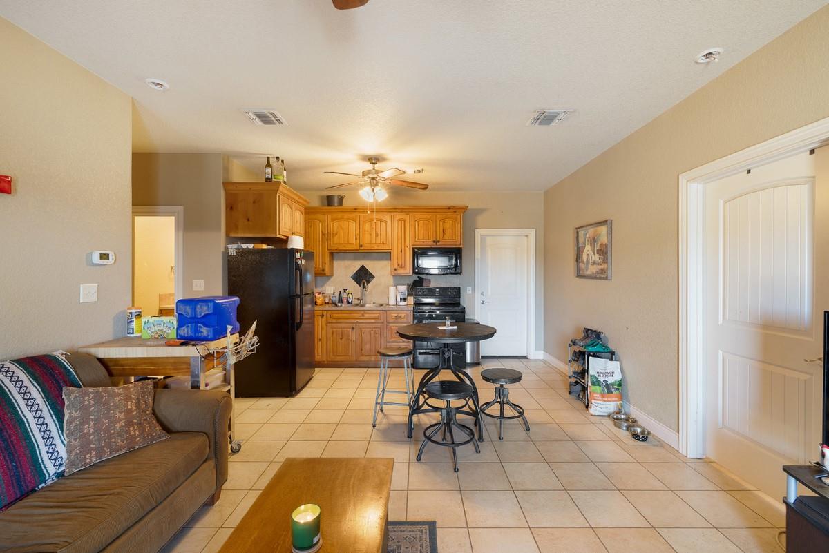 1101 Crider Rd Property Photo 8