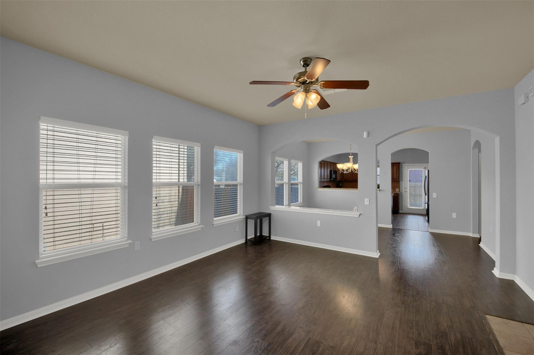 3805 Carbondale Ave Property Photo 6