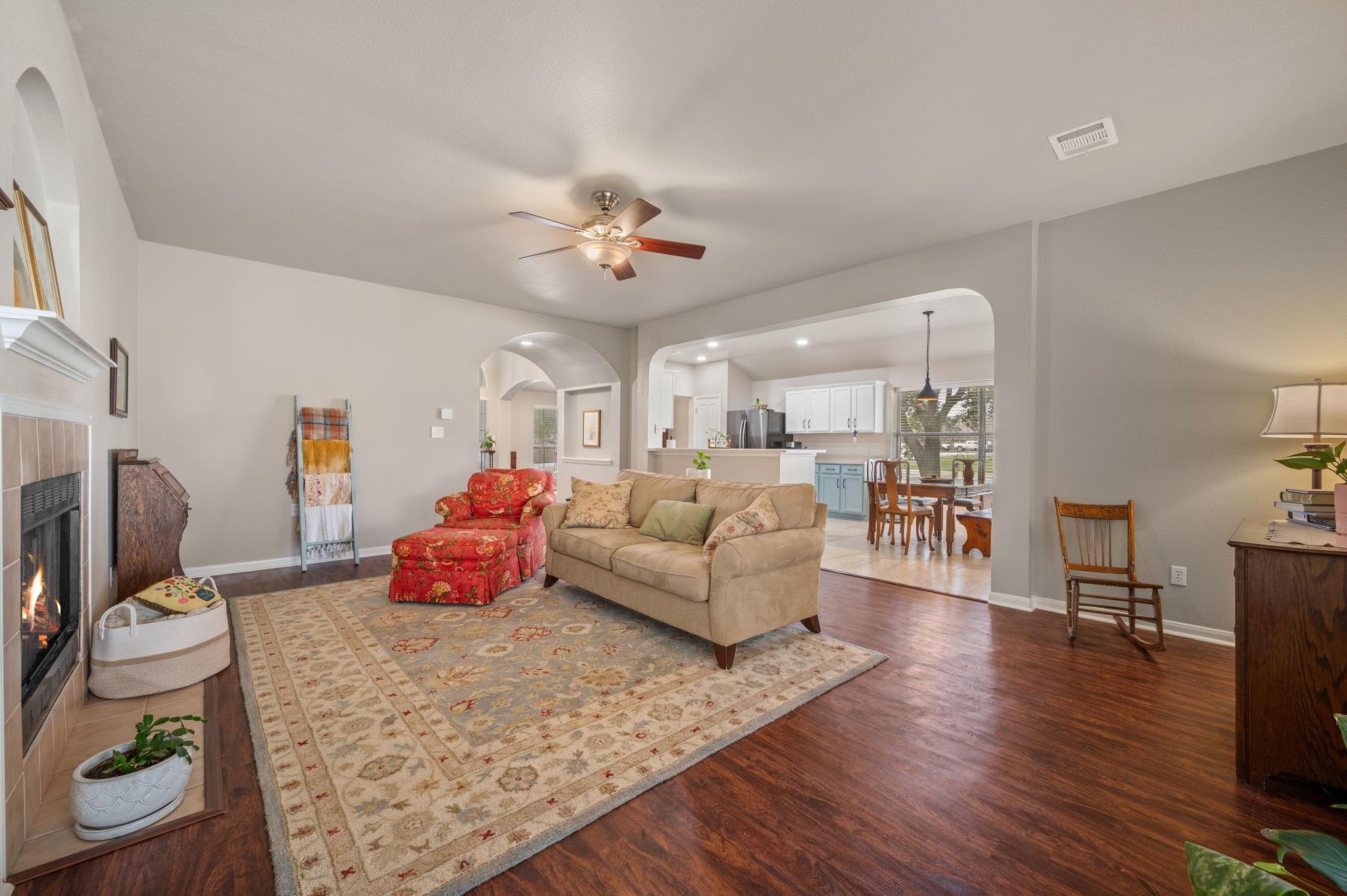 603 Prickly Pear Pass Property Photo 8