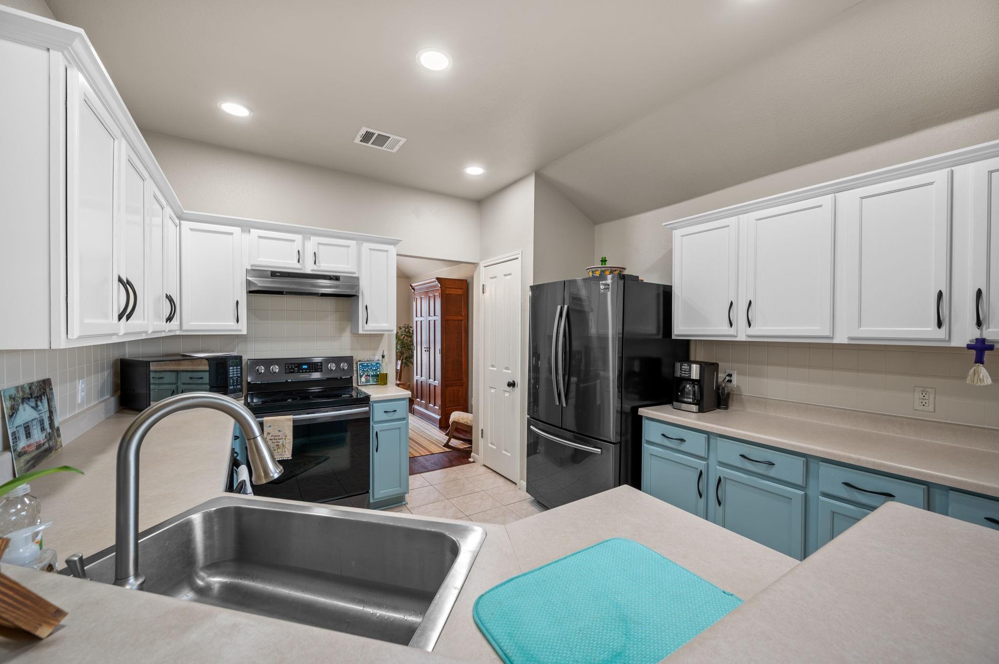 603 Prickly Pear Pass Property Photo 10