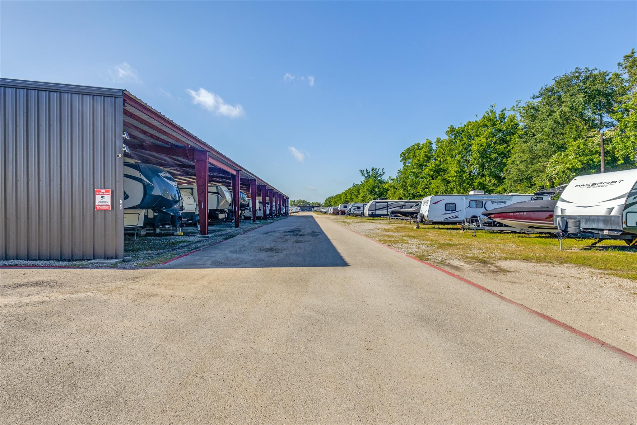 309 W Archer Rd Property Photo 4