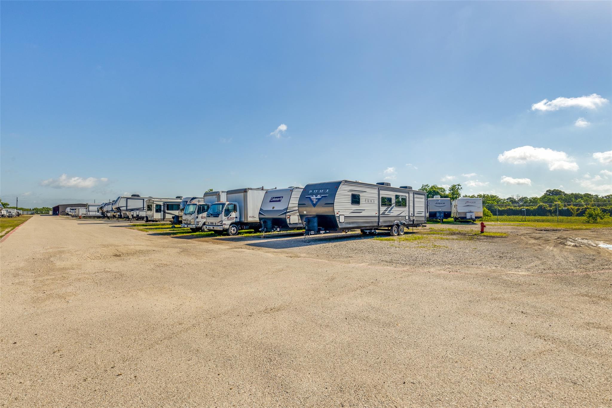 309 W Archer Rd Property Photo 7