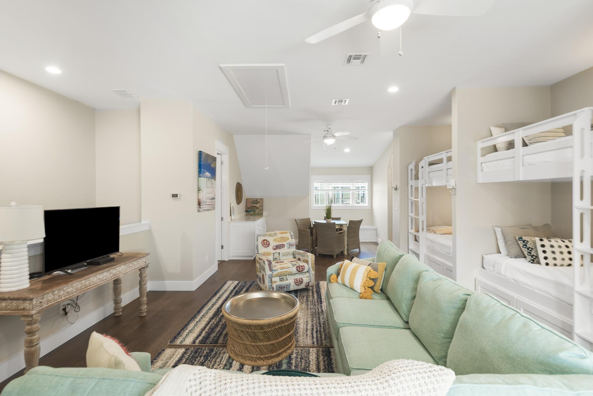 171 Sunset Ave #b Property Photo 25
