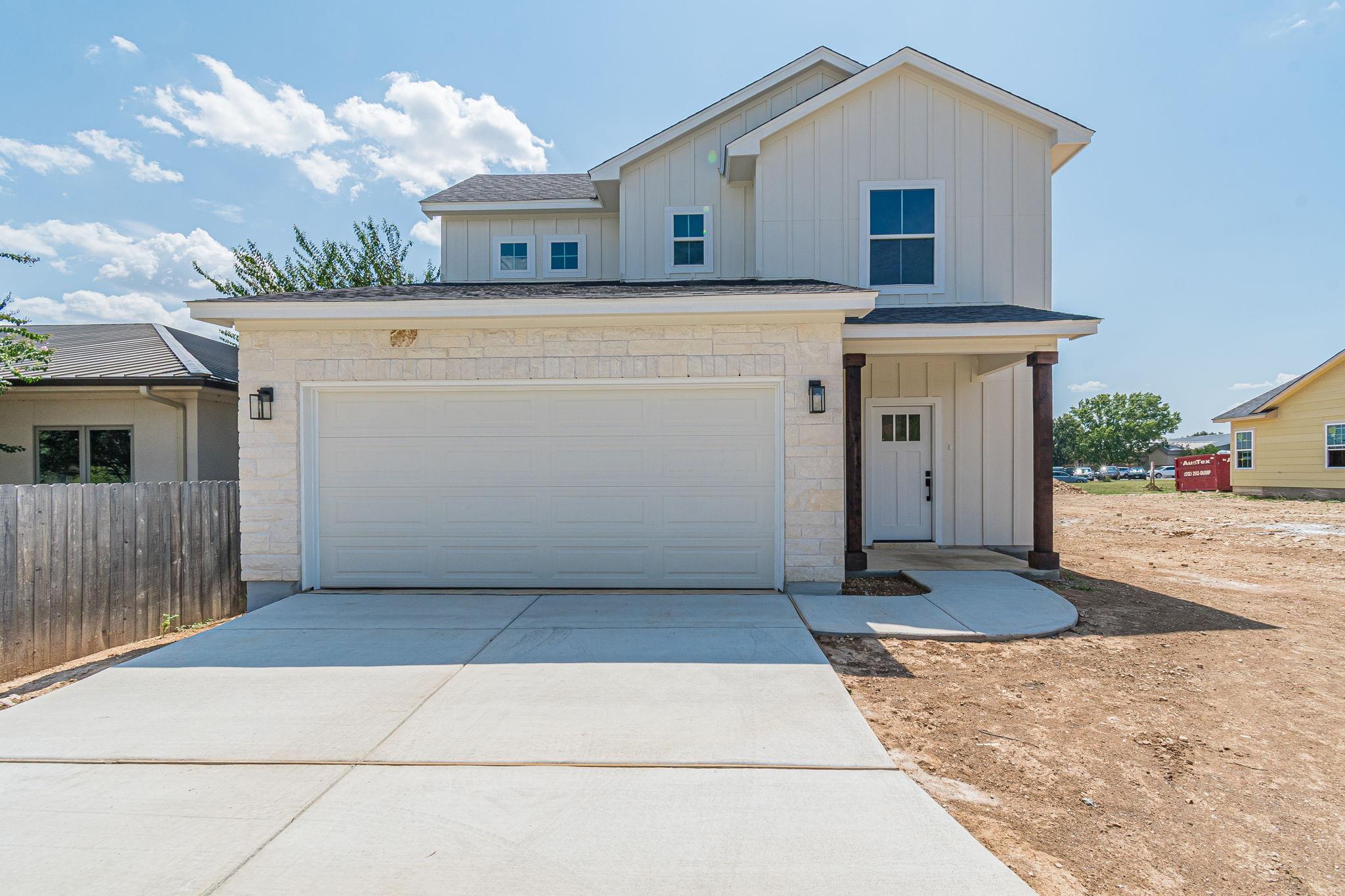362 Stagecoach Trl Property Photo 1