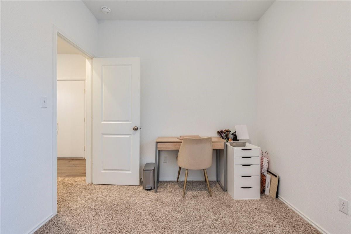 17713 Somerville Ct Property Photo 5