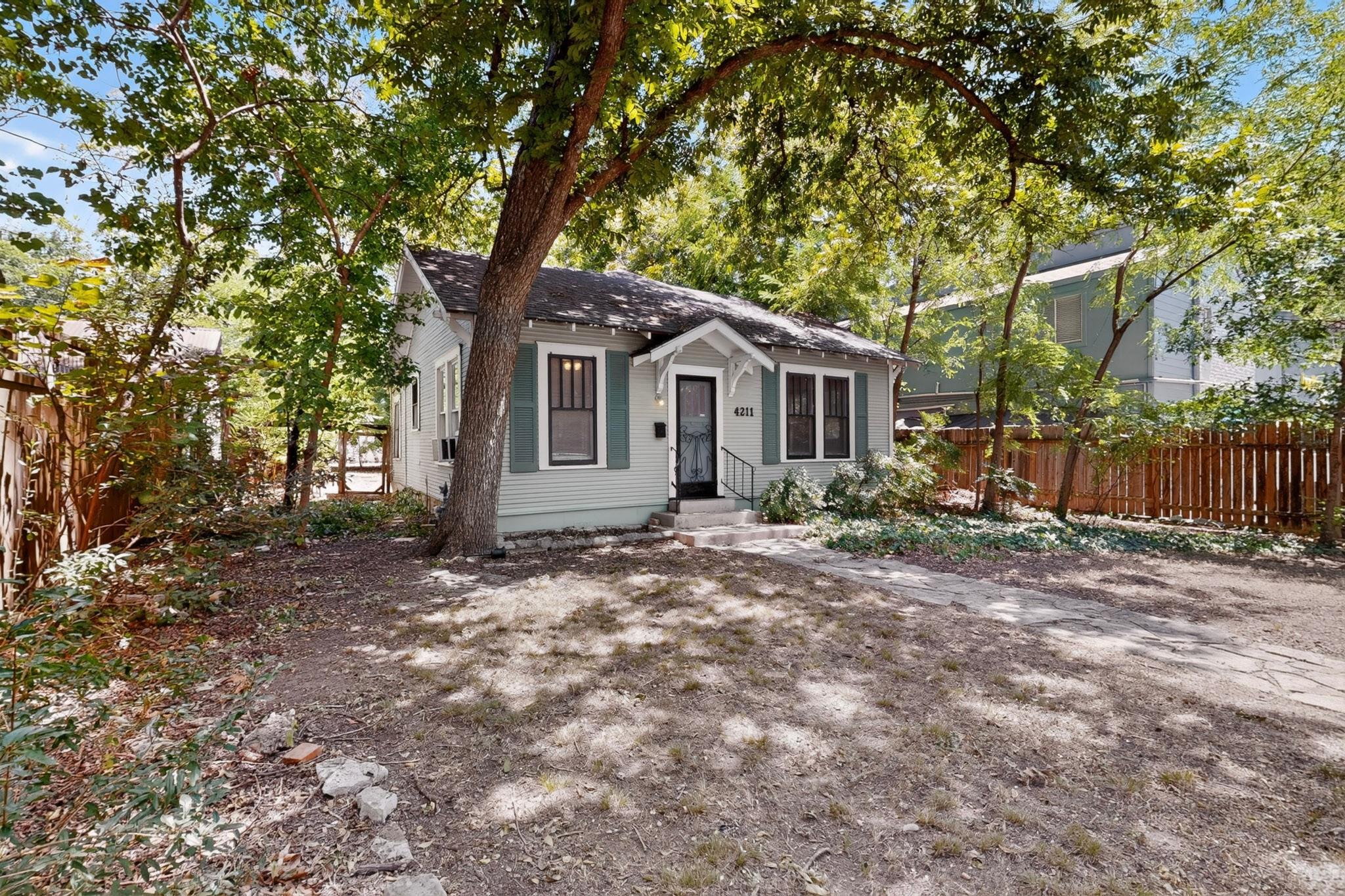 4211 Avenue B None Property Photo 4