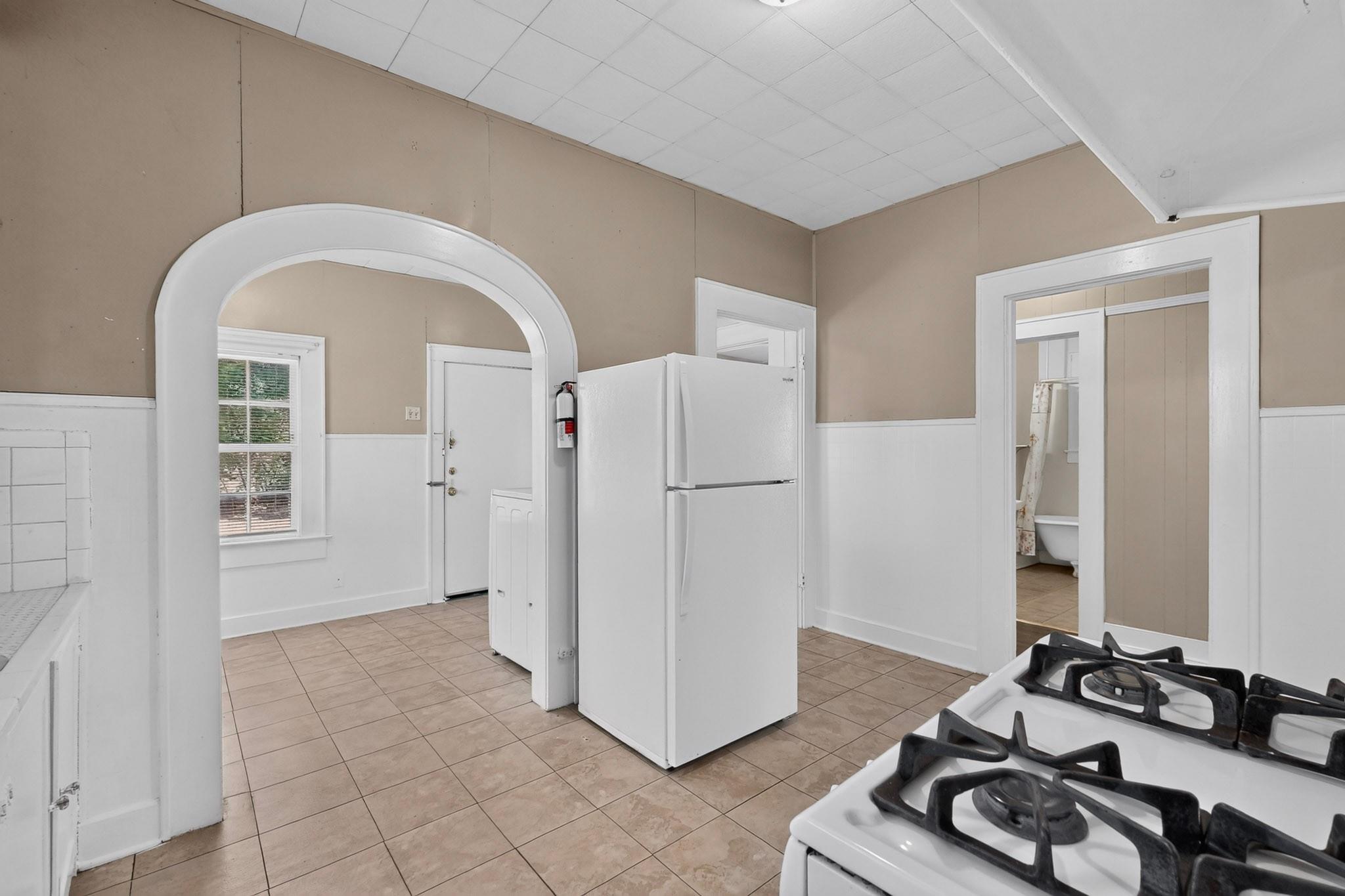 4211 Avenue B None Property Photo 13