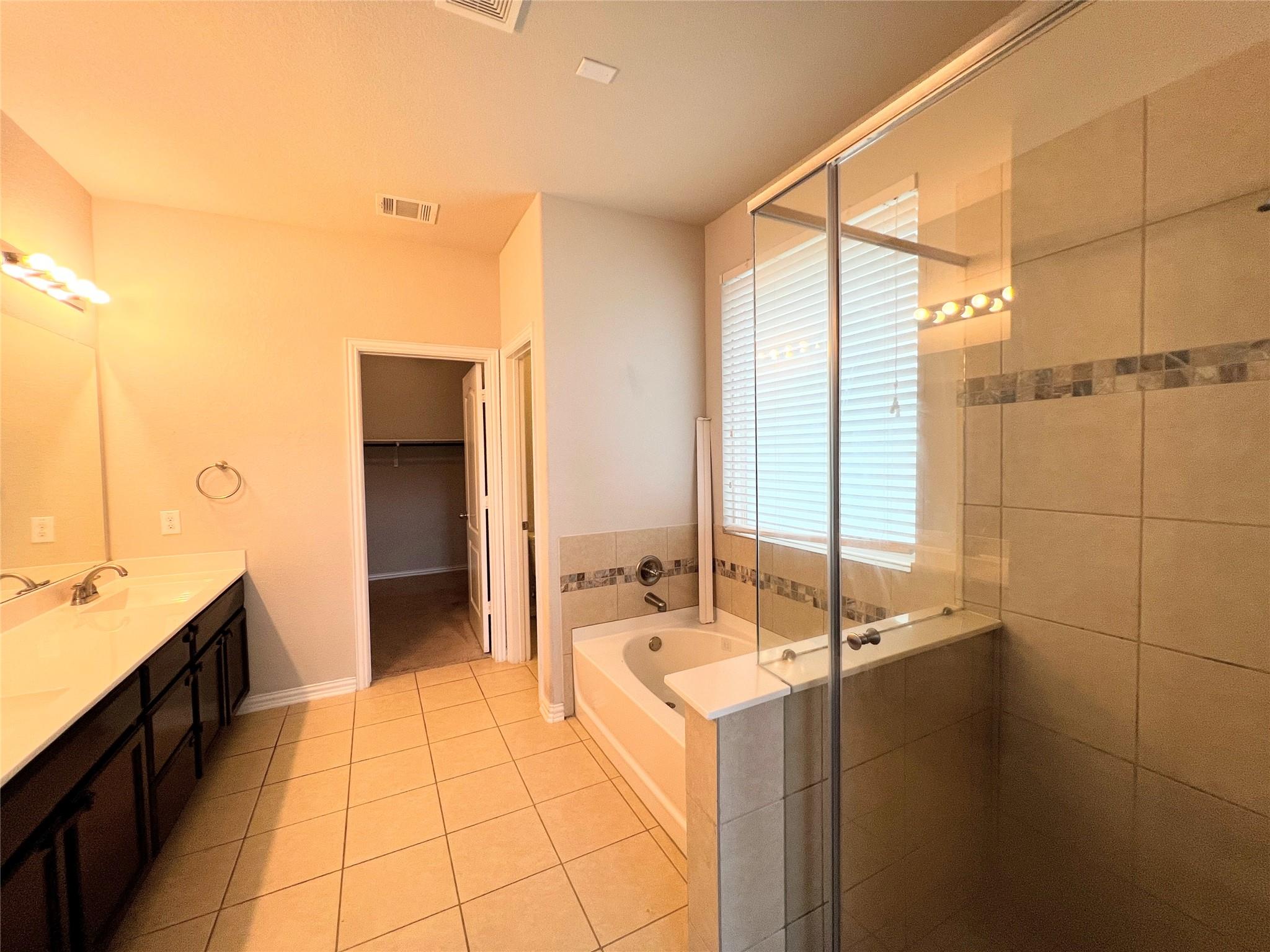 613 Palmilla St Property Photo 13