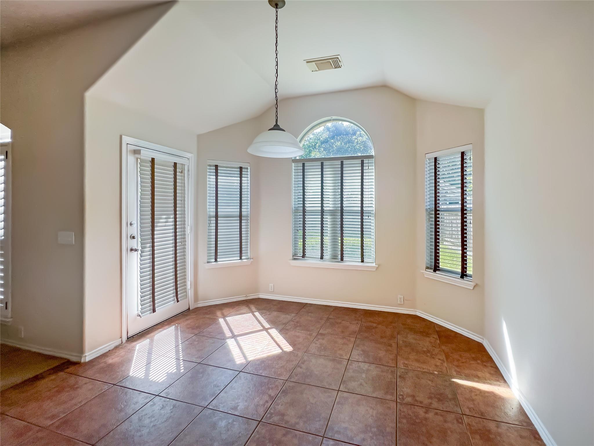 11112 Jockey Bluff Dr Property Photo 14