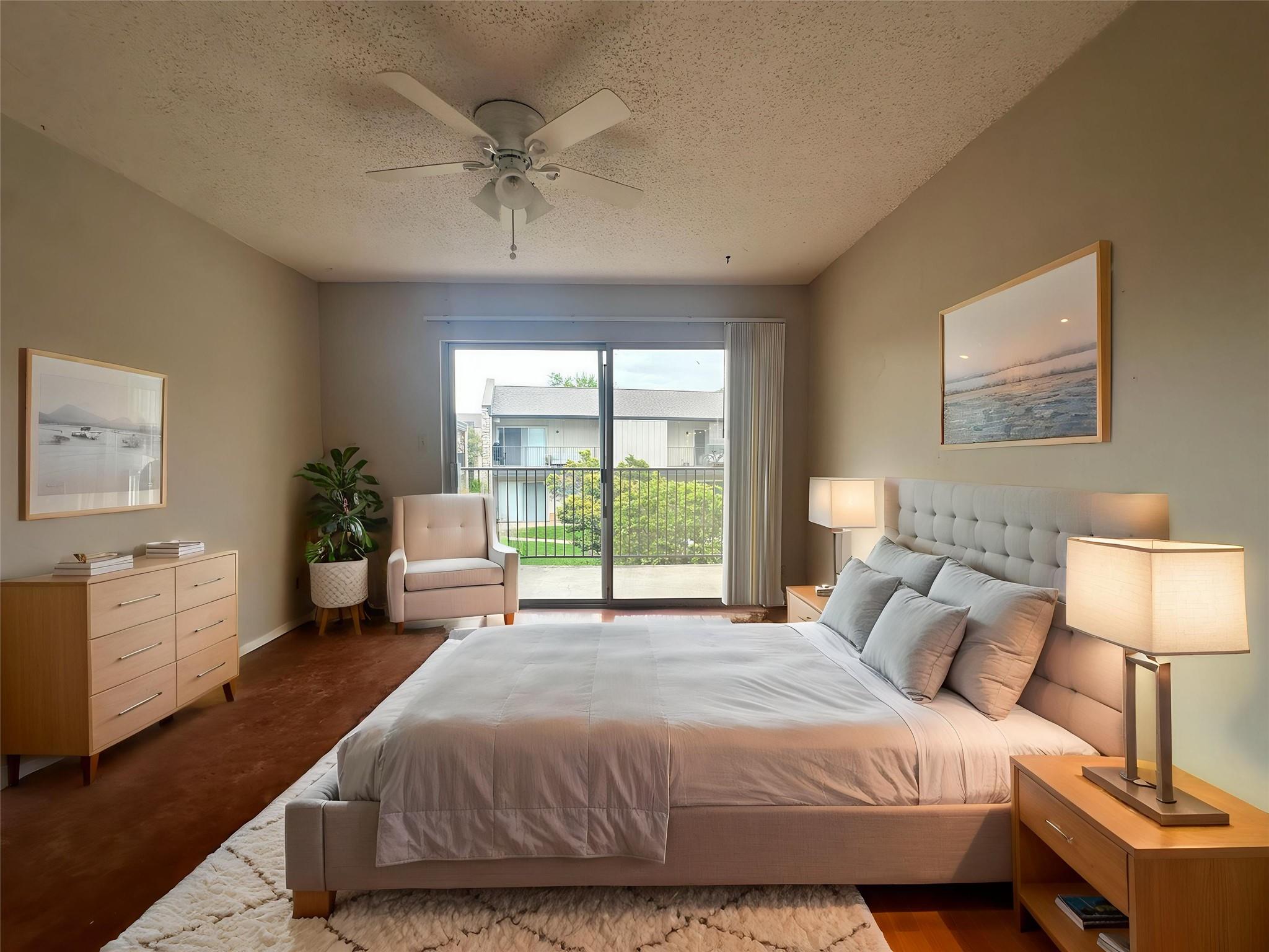500 E Riverside Dr #211 Property Photo 3