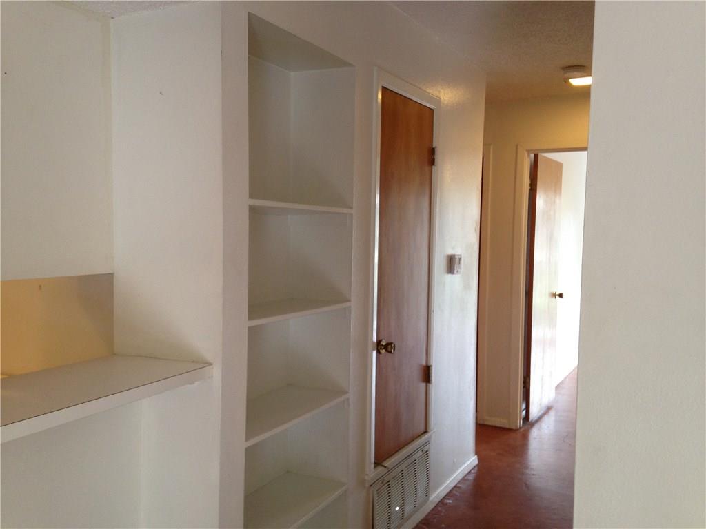 500 E Riverside Dr #211 Property Photo 8