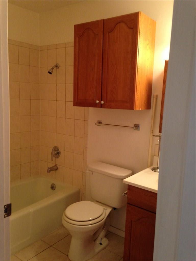 500 E Riverside Dr #211 Property Photo 11
