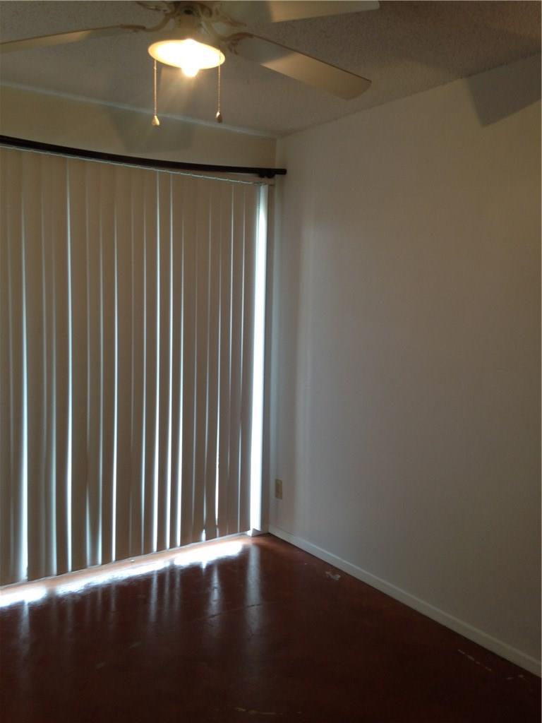 500 E Riverside Dr #211 Property Photo 13