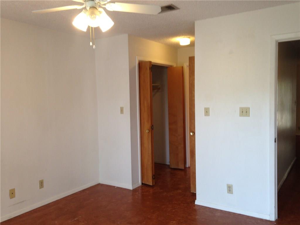 500 E Riverside Dr #211 Property Photo 15