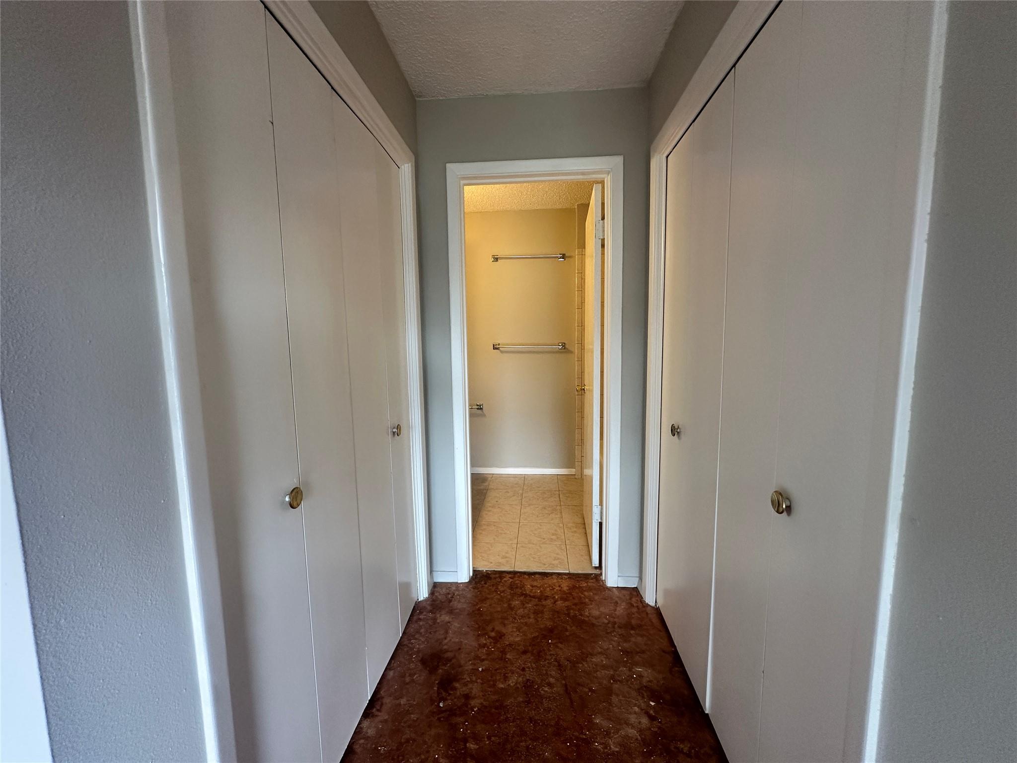 500 E Riverside Dr #211 Property Photo 16