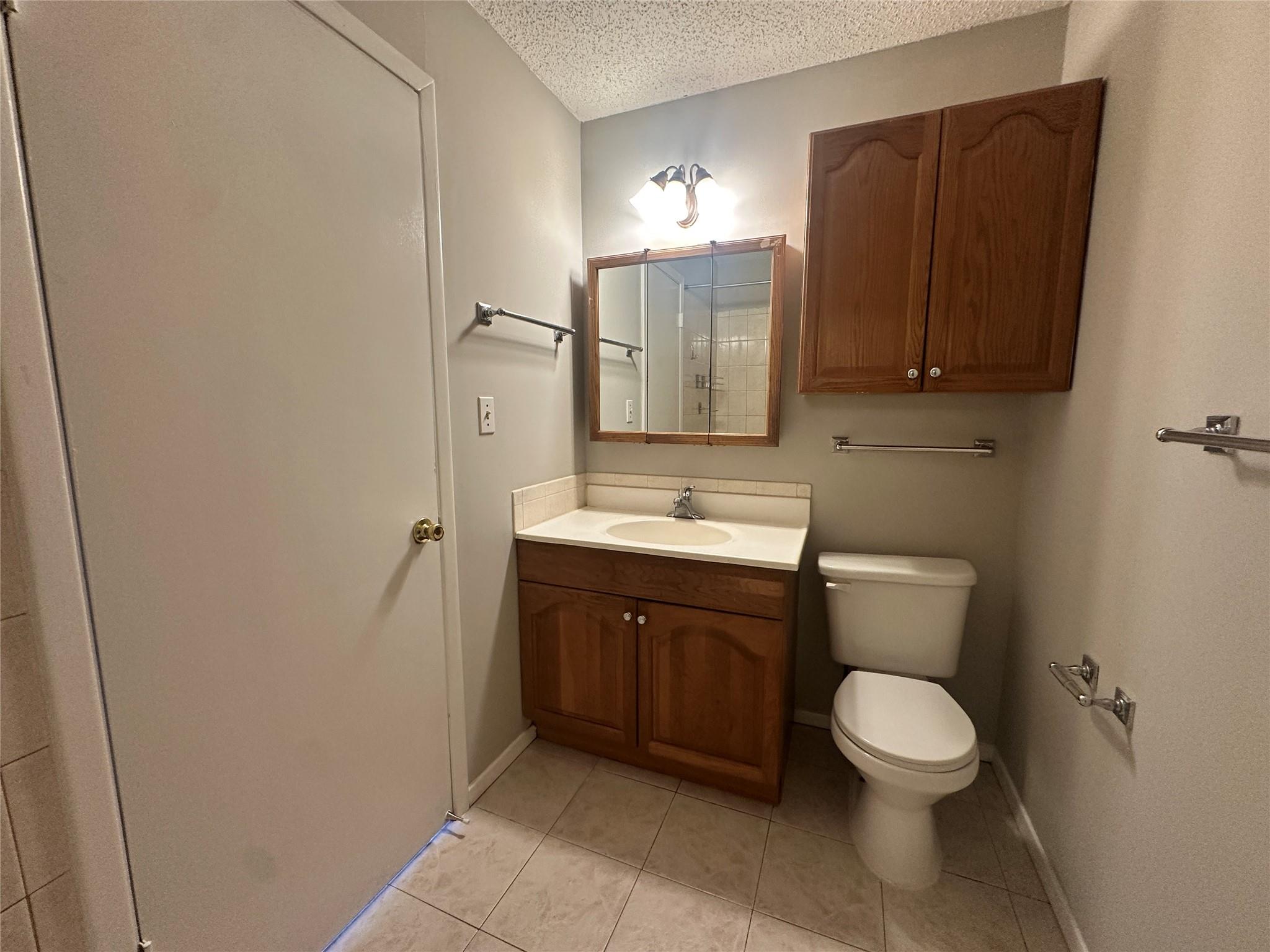 500 E Riverside Dr #211 Property Photo 22