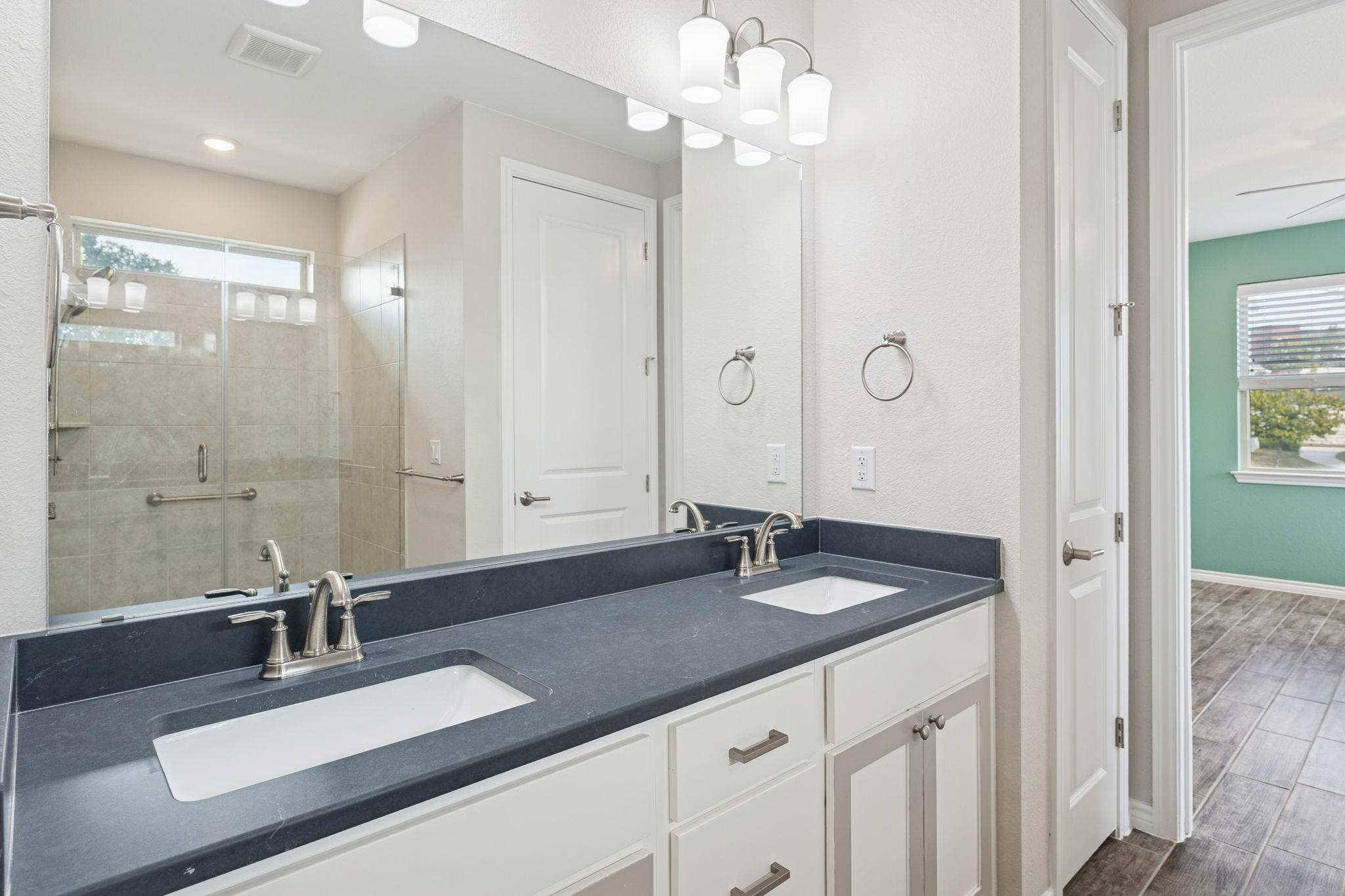 105 Lafitte Dr #101 Property Photo 26