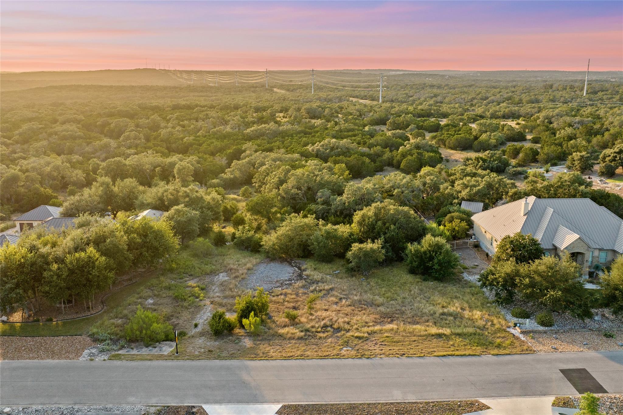 322 Lookout Rdg Property Photo 4