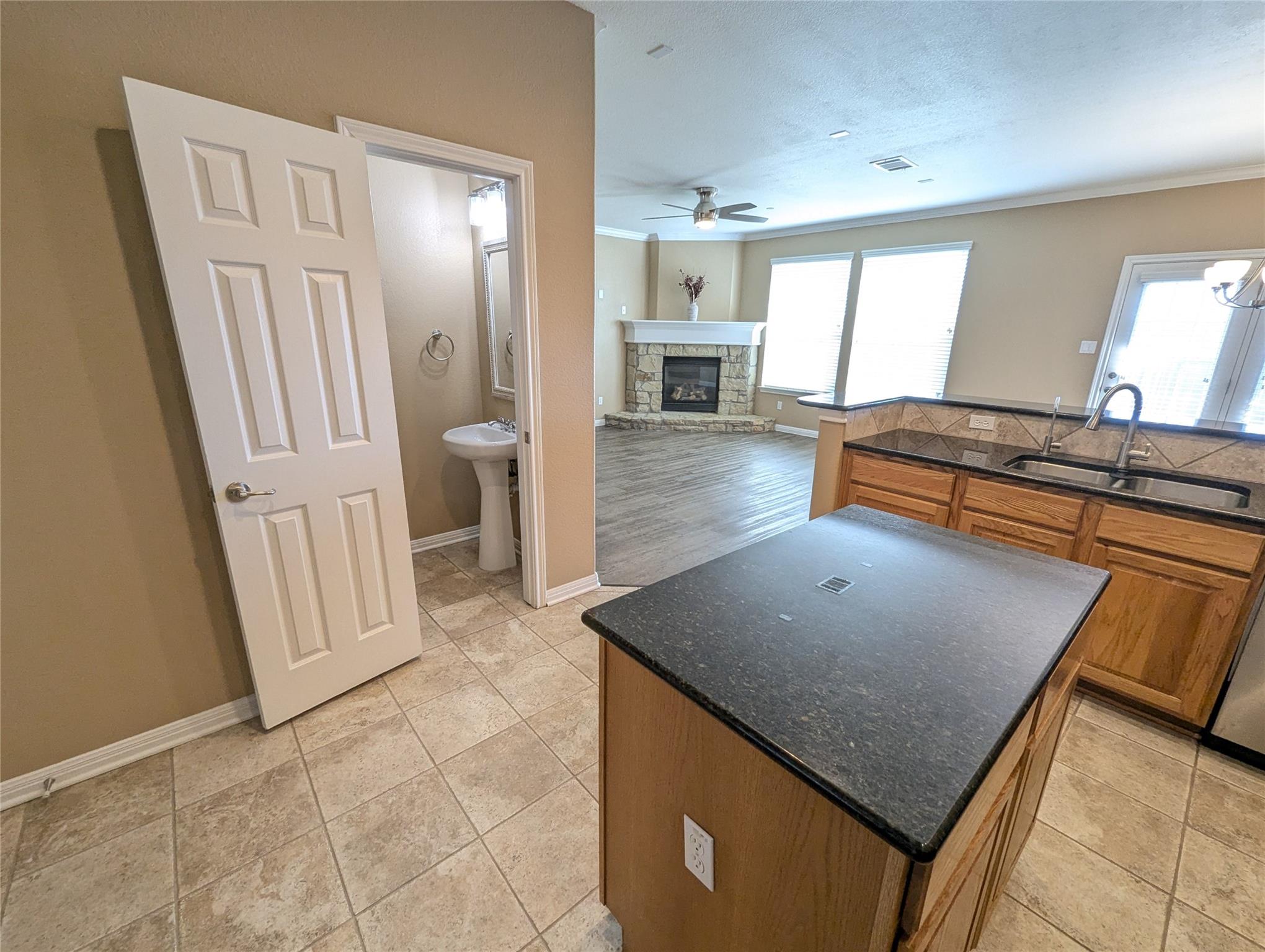 1101 E Parmer Ln 309 Property Photo 12