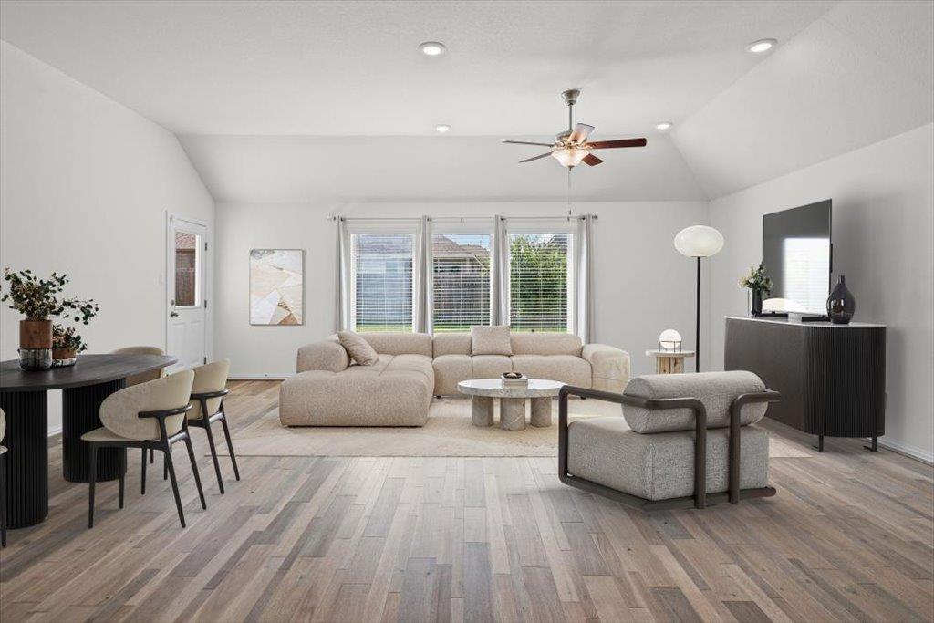 277 Spinnaker Loop Property Photo 6