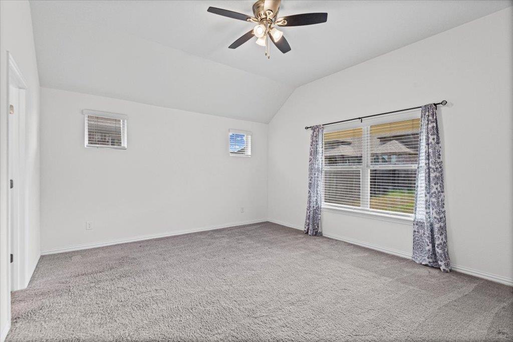 277 Spinnaker Loop Property Photo 18