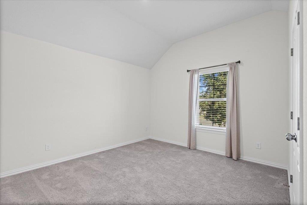 277 Spinnaker Loop Property Photo 25