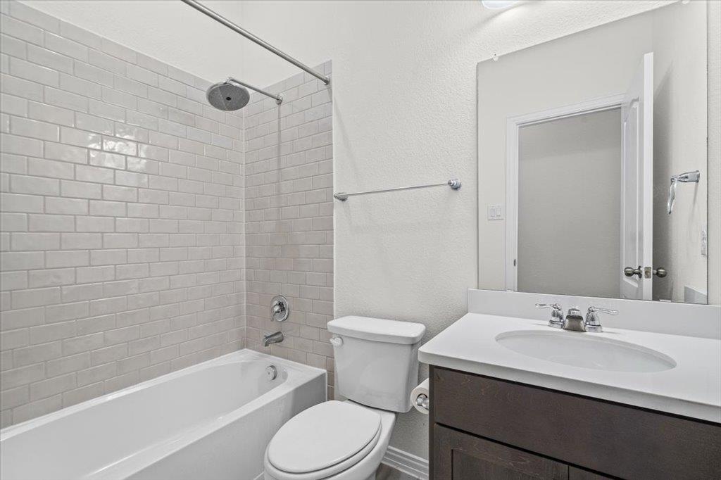 277 Spinnaker Loop Property Photo 26