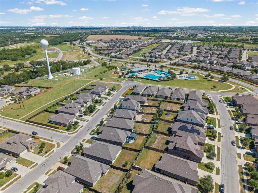 277 Spinnaker Loop Property Photo 35