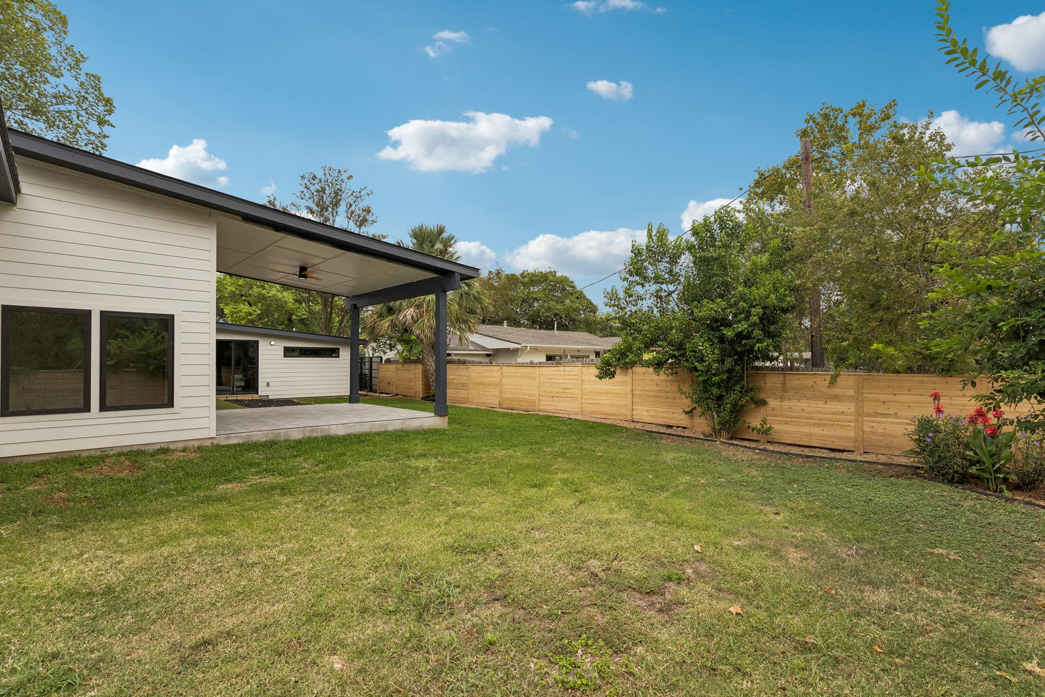 3007 Village Dr Property Photo 39