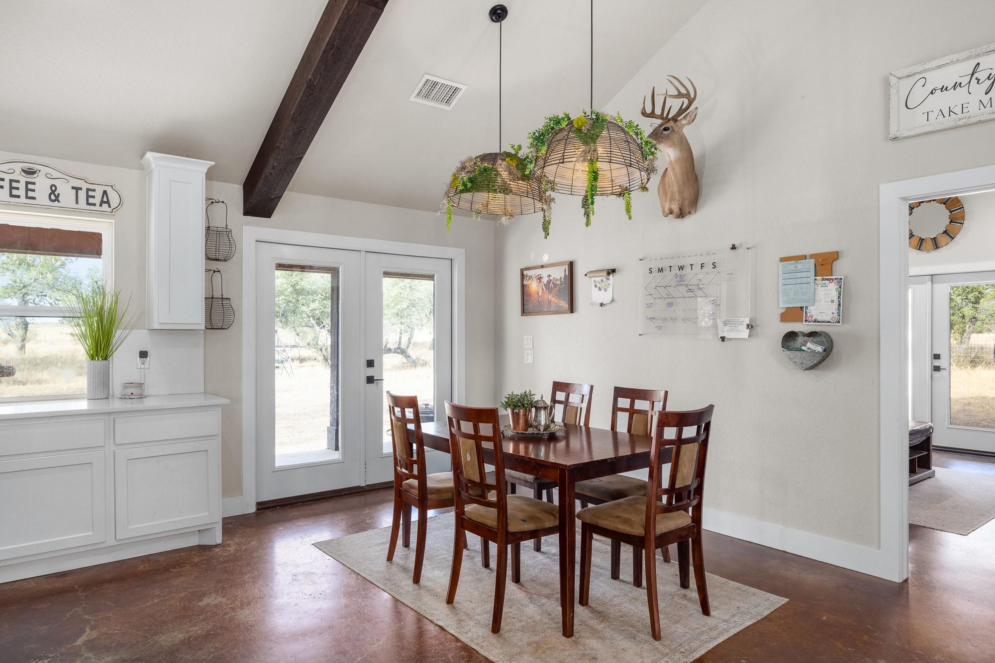 300 Kiowa Creek Trl Property Photo 6