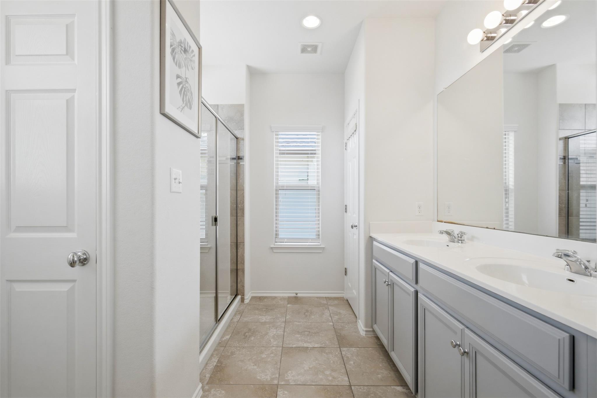 2105 Town Centre Dr #40 Property Photo 19