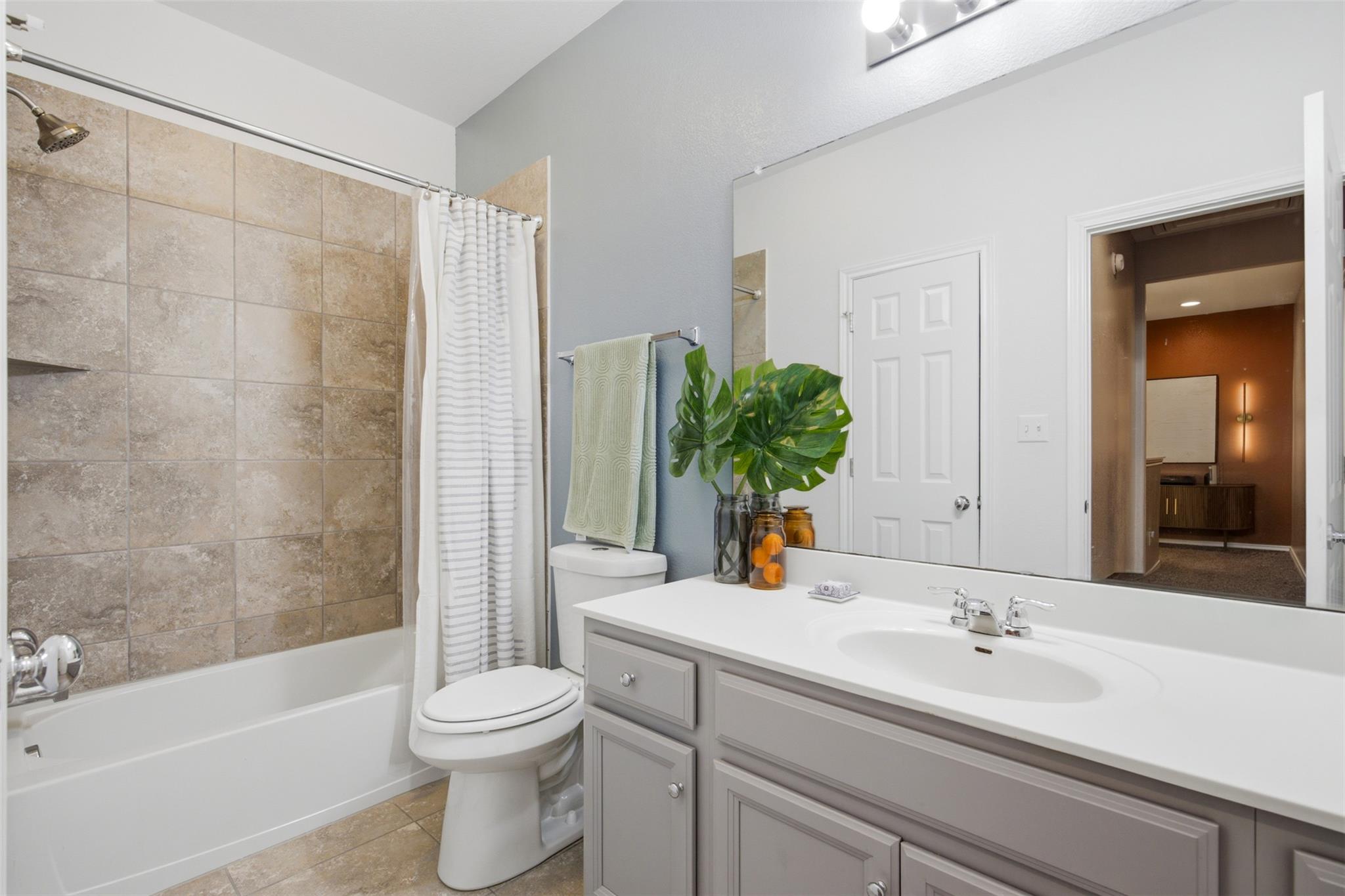 2105 Town Centre Dr #40 Property Photo 22