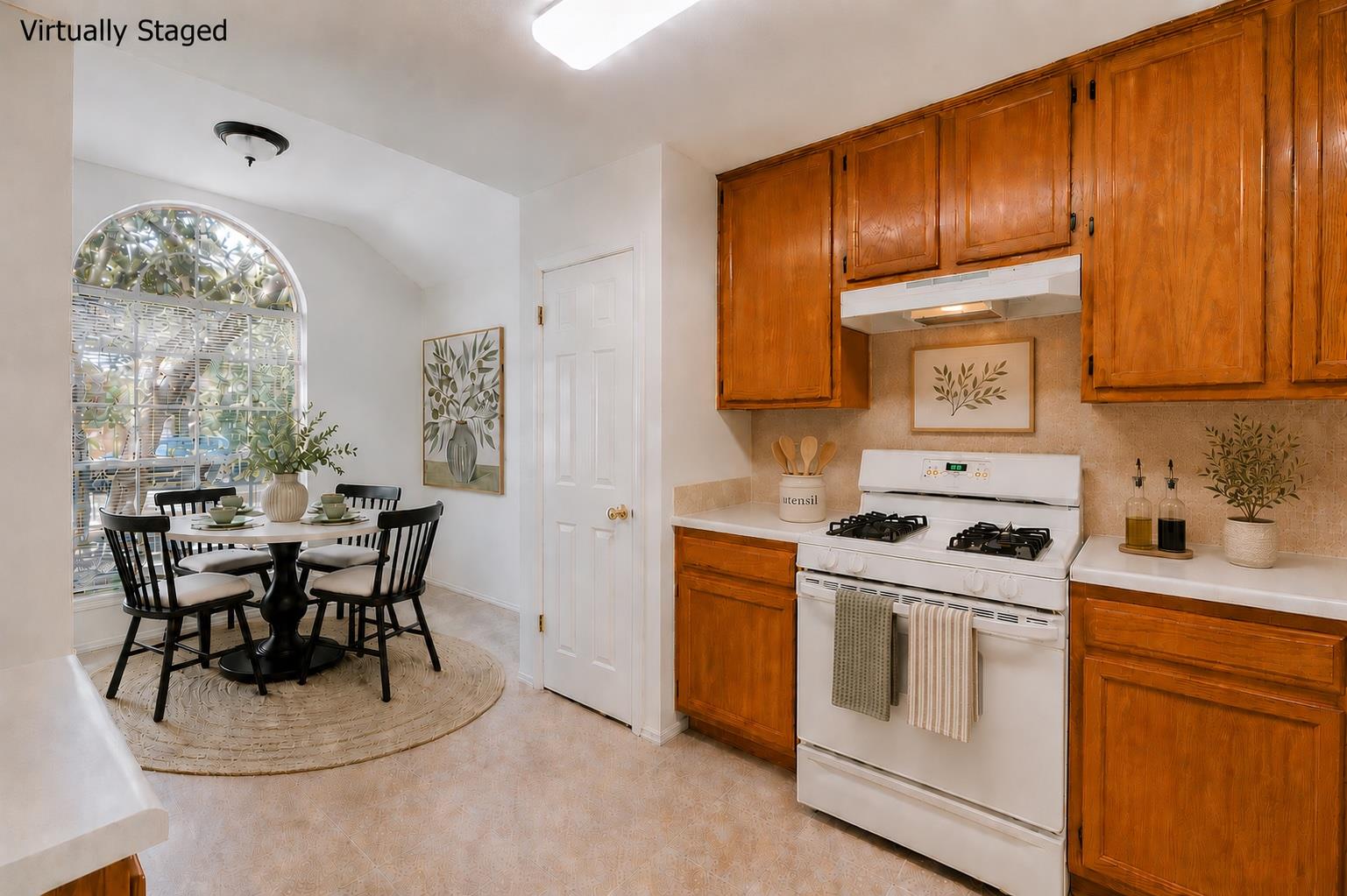 13460 Athens Trl Property Photo 4